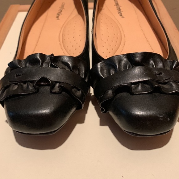 Comfort view  size 8 wide black flats - Picture 7 of 8